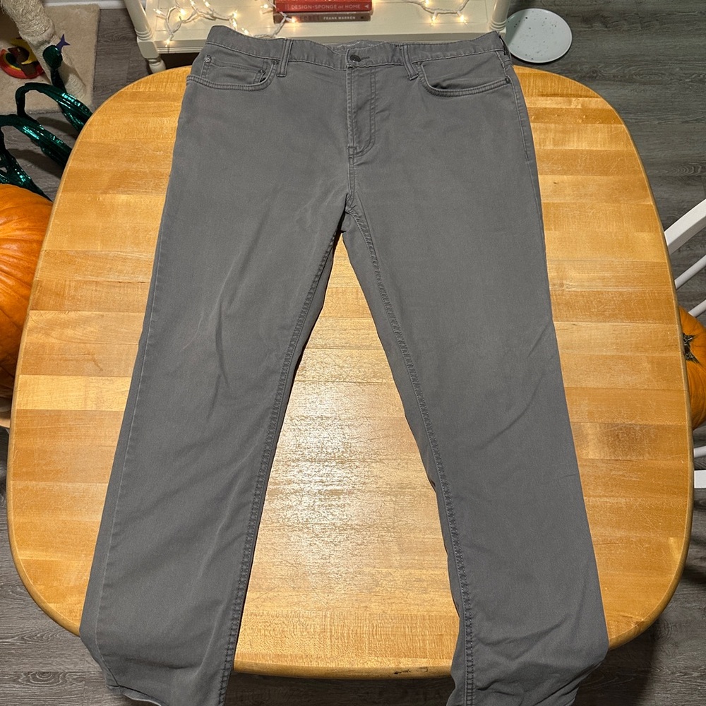 Old Navy Men’s Gray Pants